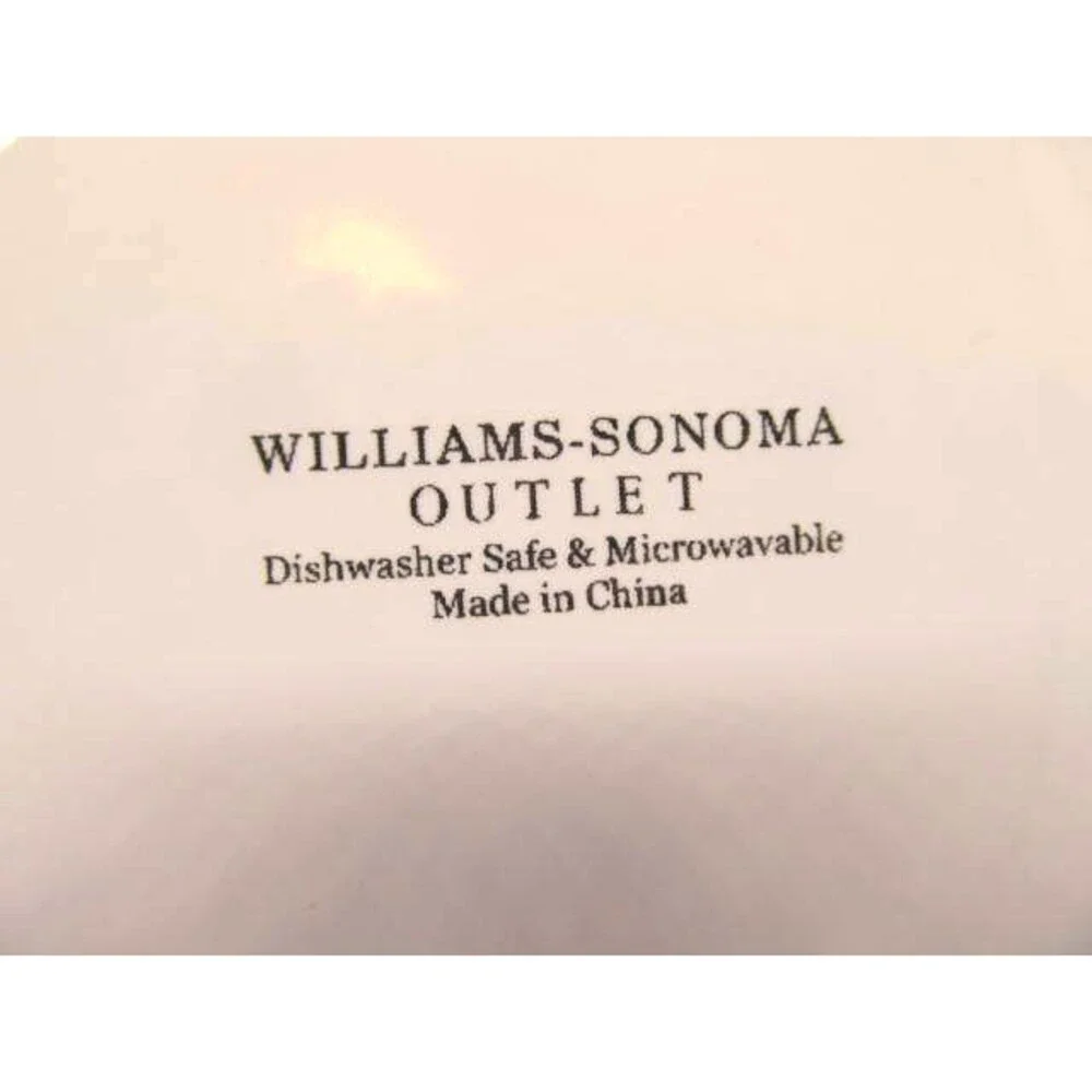Williams Sonoma Outlet White Swirl Embossed Salad Plates Bundle of 4